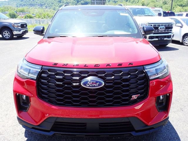 Certified 2025 Ford Explorer ST AWD/4WD image 13