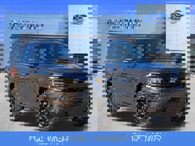 Certified 2023 Ford Expedition Limited image 1