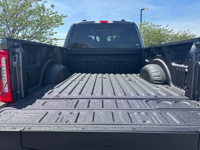 Certified 2025 Ford F350 Lariat w/ Lariat Ultimate Package AWD/4WD image 12