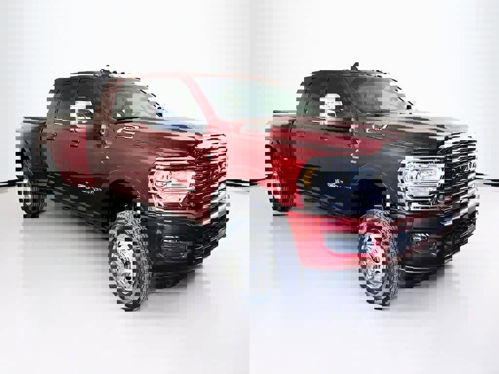 Used 2024 RAM 3500 Limited image 7