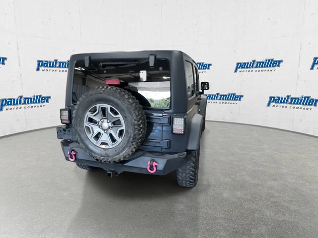 Used 2017 Jeep Wrangler Unlimited Rubicon w/ Connectivity Group AWD/4WD image 10