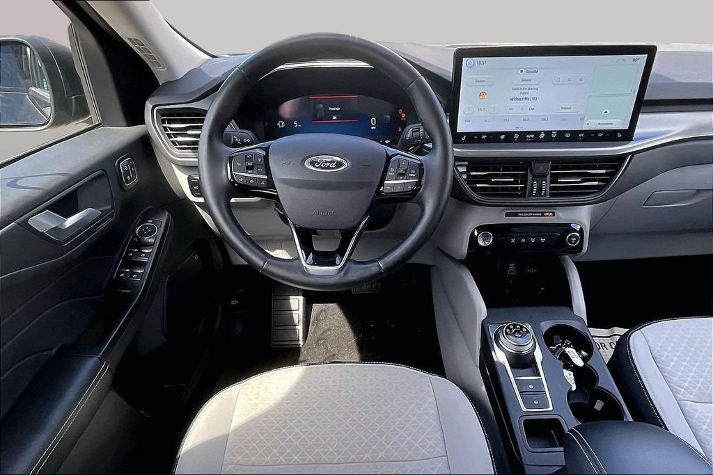 Certified 2025 Ford Escape Active w/ Active Premium Tech Pack FWD image 5