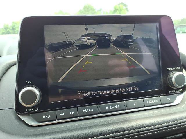 Used 2024 Nissan Rogue S AWD/4WD image 19