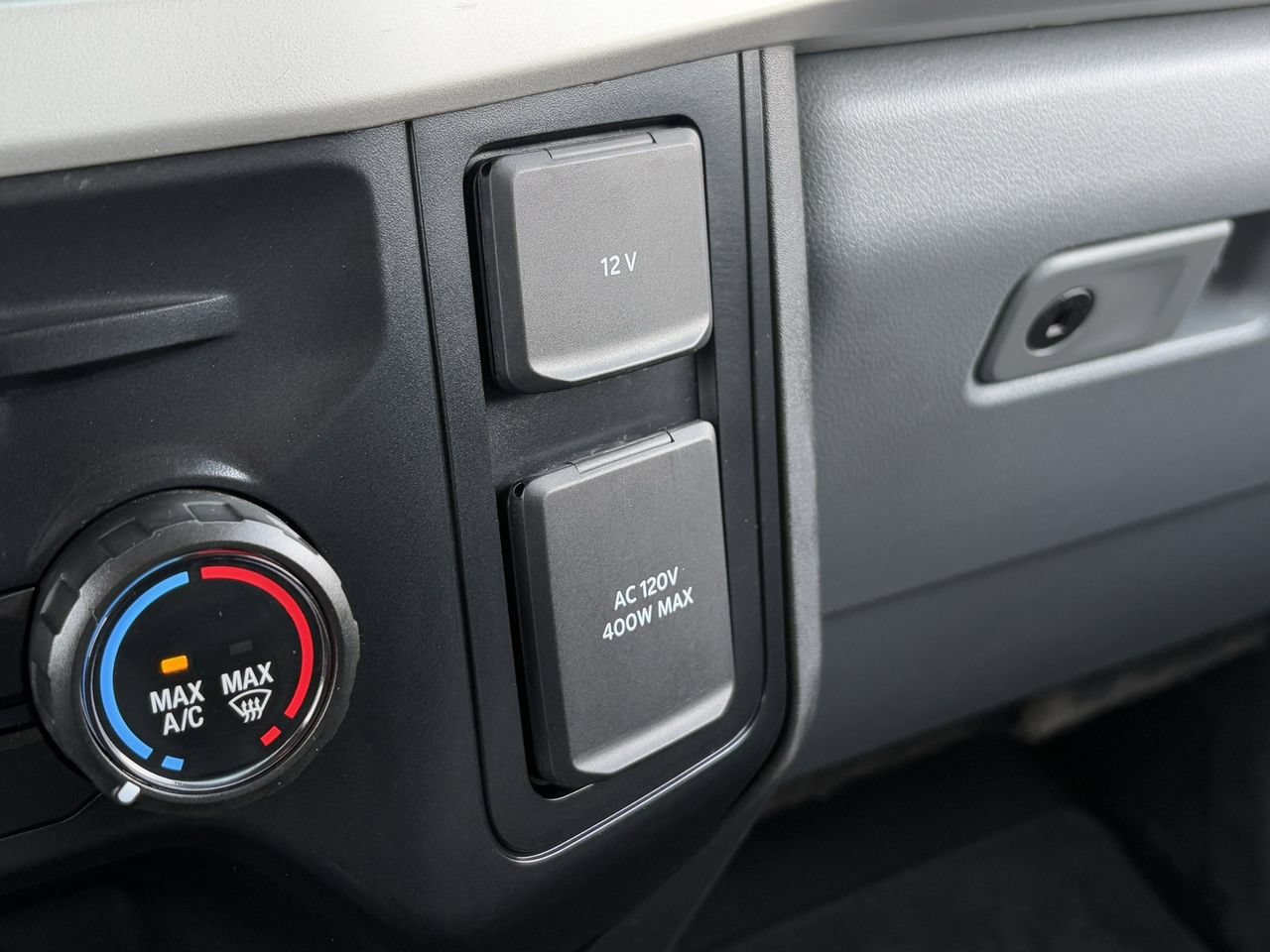 Certified 2025 Ford F250 XLT AWD/4WD image 23