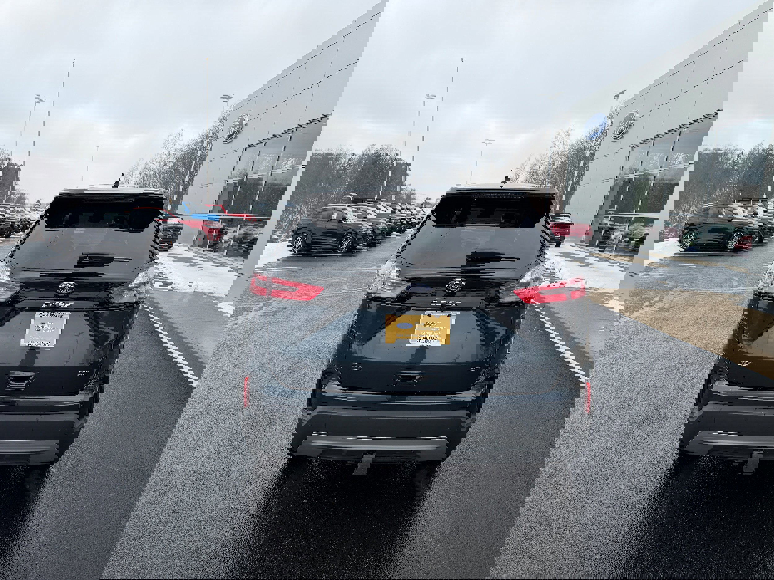 Certified 2024 Ford Edge SEL w/ Convenience Package image 4