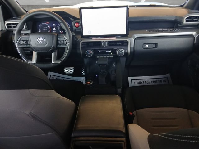 Used 2025 Toyota Tacoma TRD Sport AWD/4WD image 21