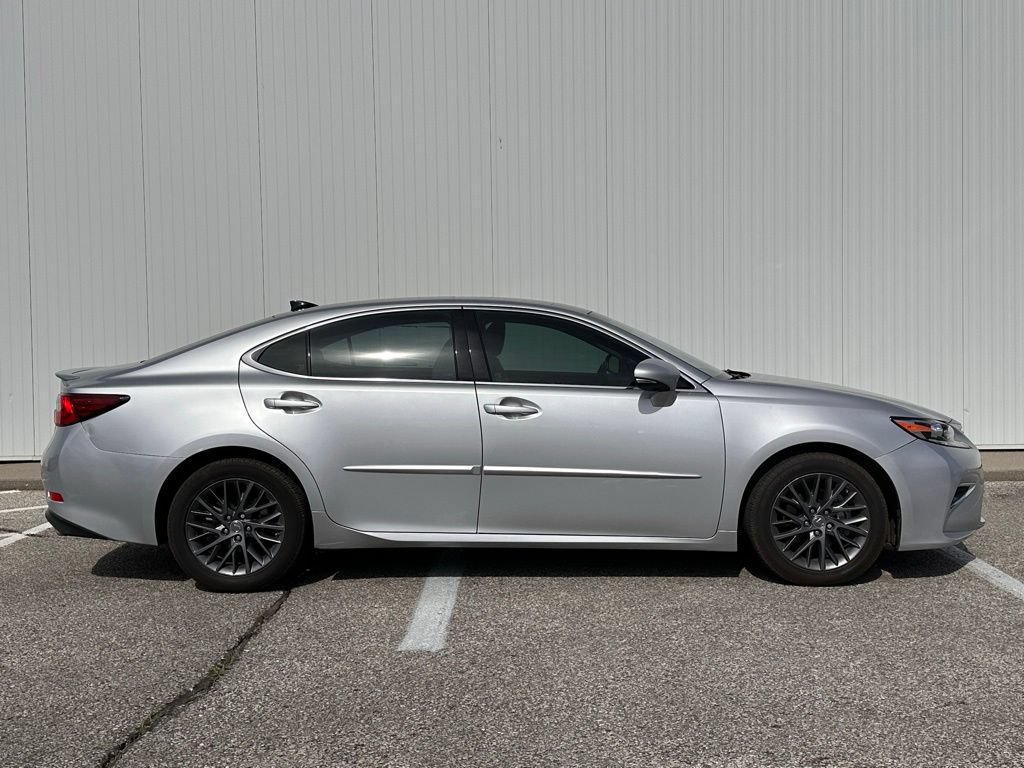 Used 2018 Lexus ES 350 w/ Navigation System Package FWD image 7
