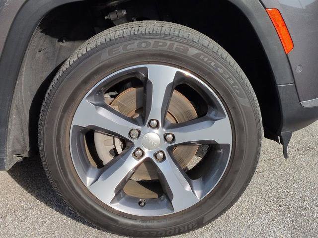 Used 2023 Jeep Grand Cherokee L Limited w/ Luxury Tech Group II image 10