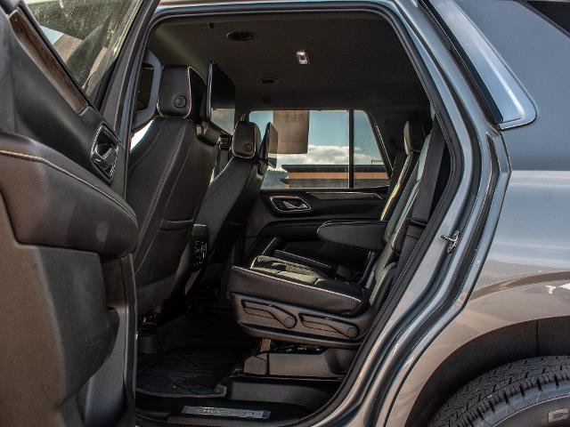Used 2024 Chevrolet Tahoe Premier w/ Advanced Technology Package AWD/4WD image 24