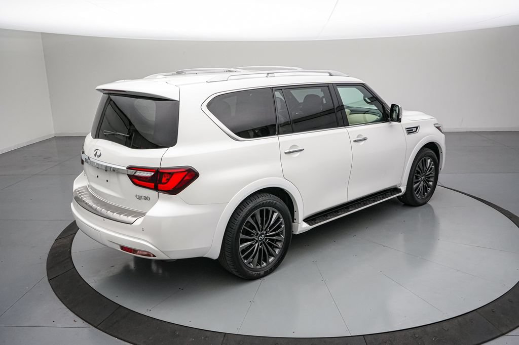 Used 2024 INFINITI QX80 Sensory w/ Cargo Package AWD/4WD image 4