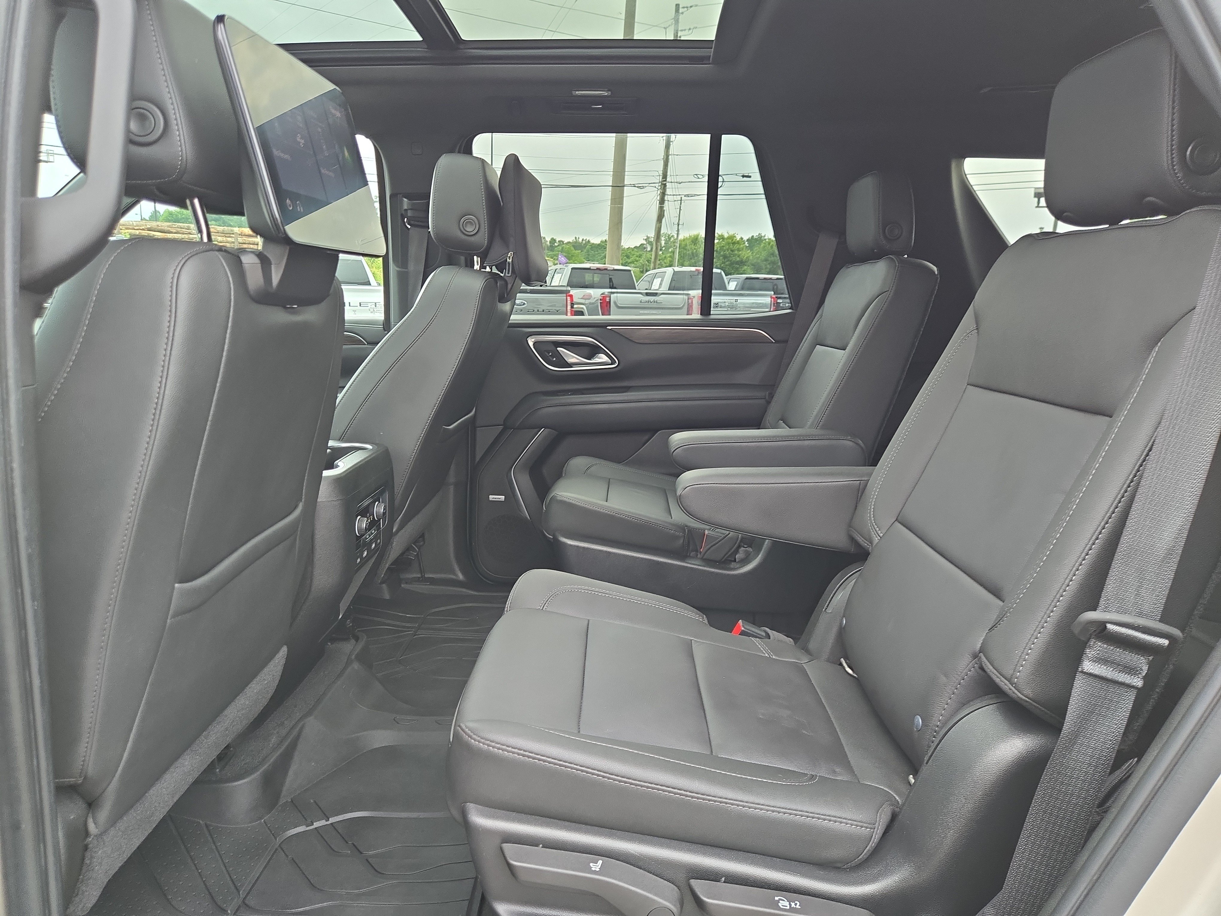 Used 2021 Chevrolet Tahoe LT w/ Rear Media and Nav Package RWD image 15