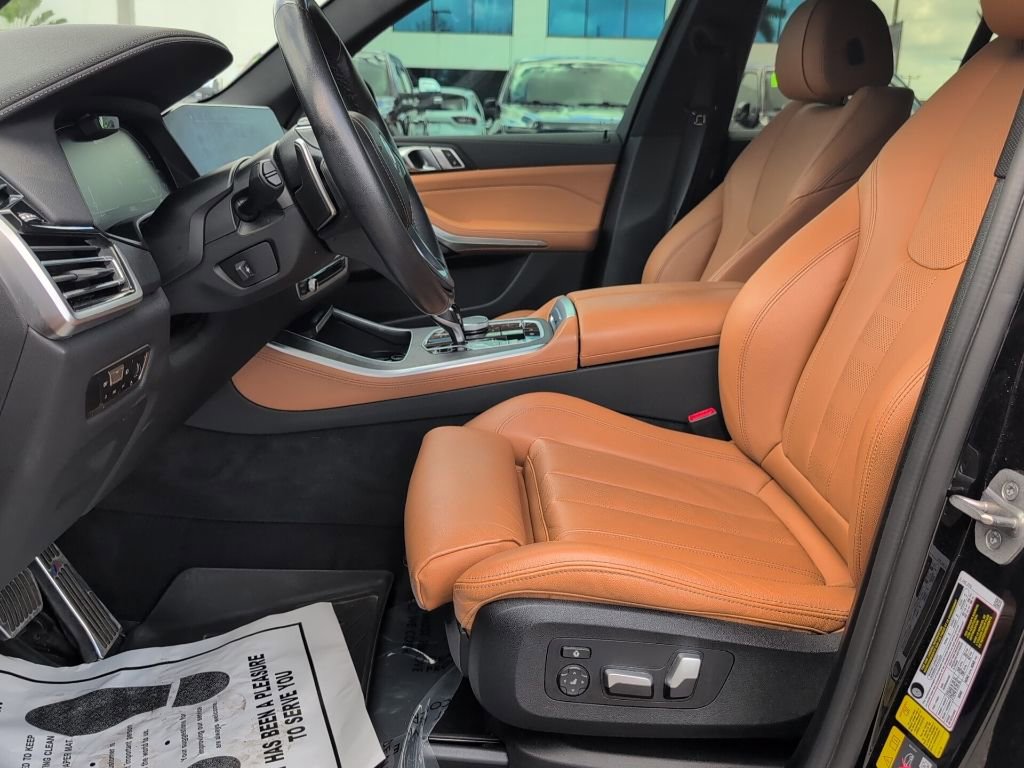 Used 2022 BMW X5 xDrive45e image 8