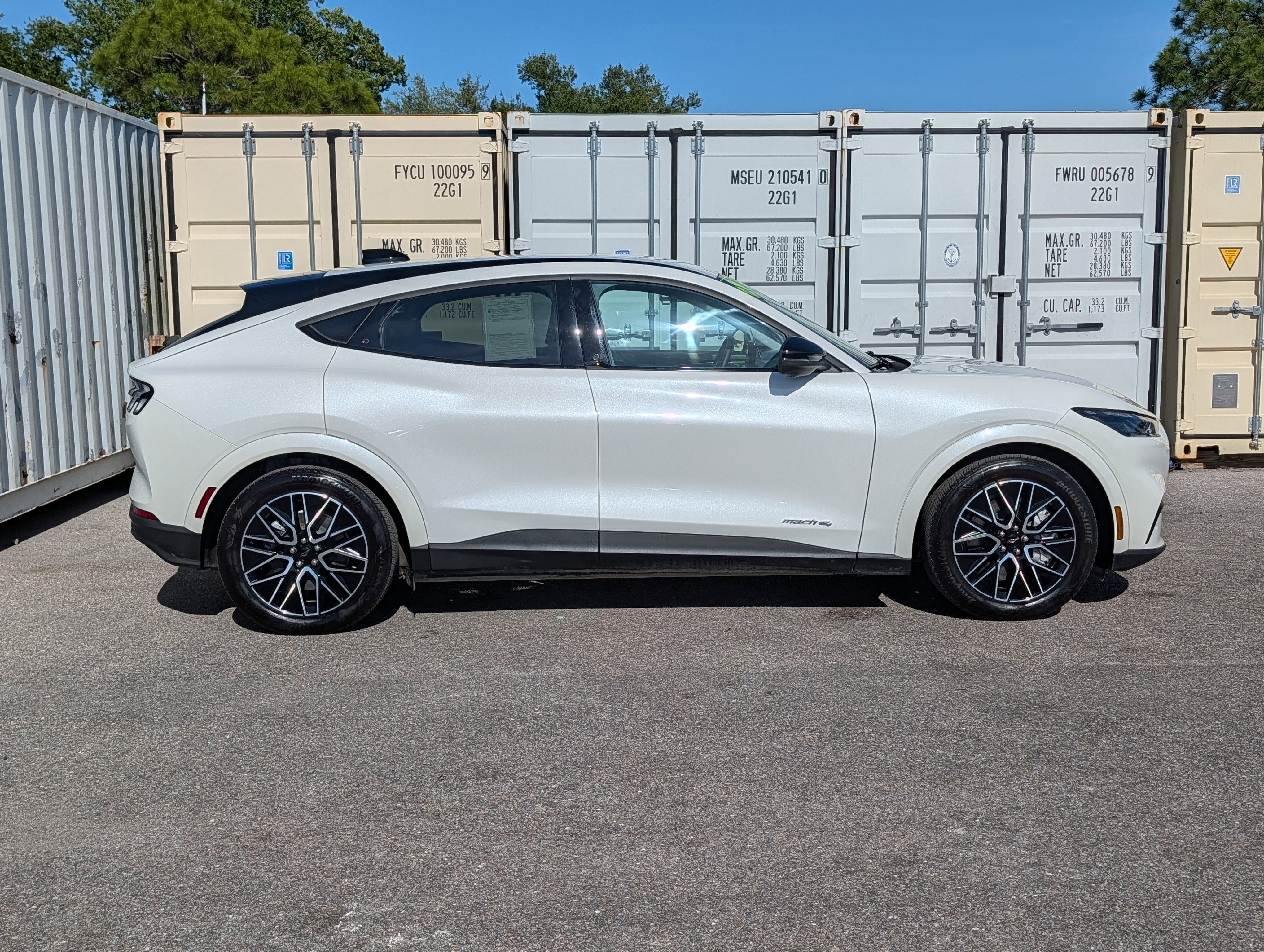Certified 2025 Ford Mustang Mach-E Premium AWD/4WD image 3