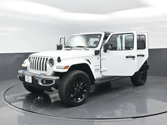 Used 2023 Jeep Wrangler Unlimited Sahara AWD/4WD image 26