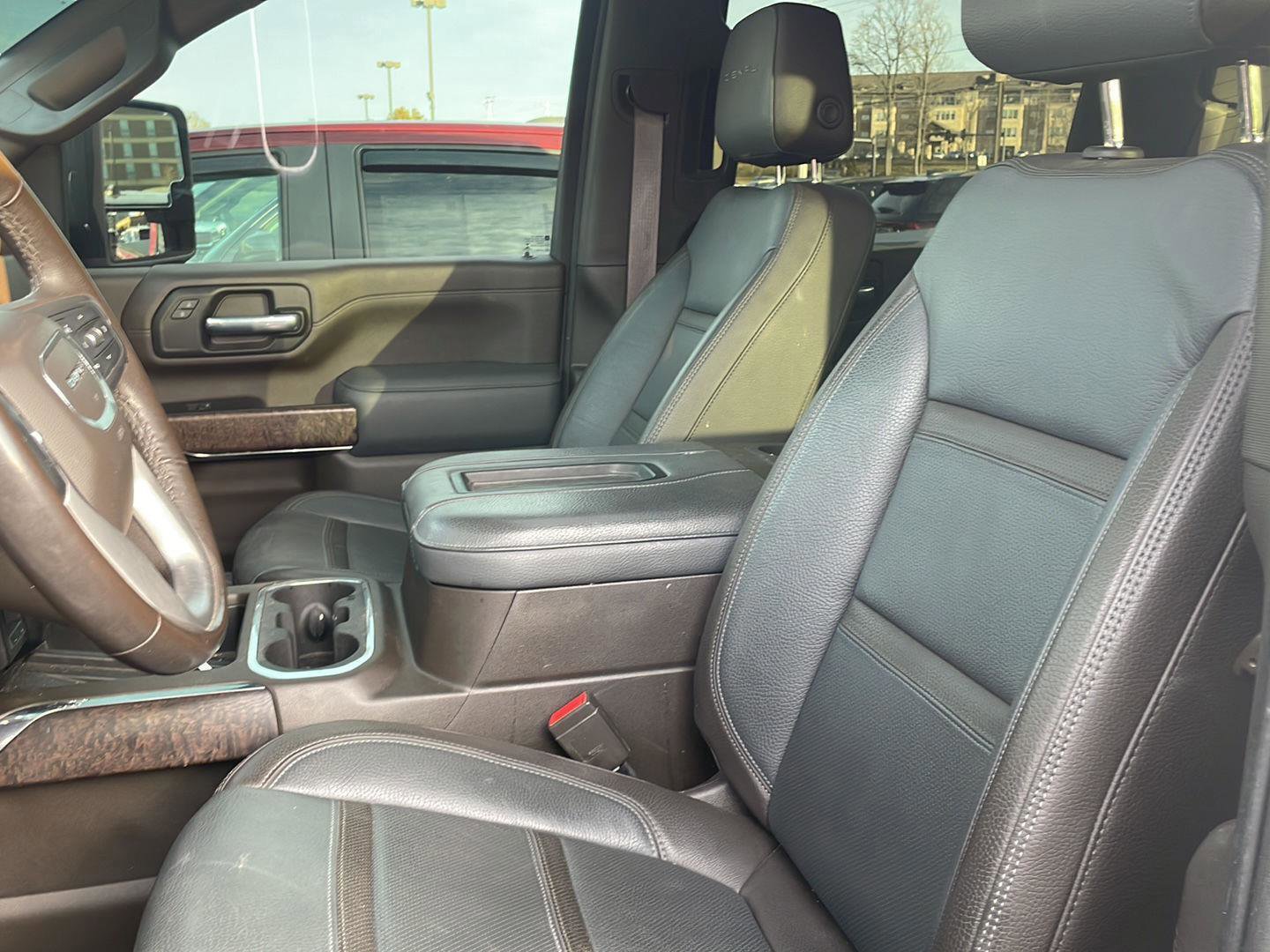 Used 2022 GMC Sierra 2500 Denali w/ Denali Ultimate Package image 3