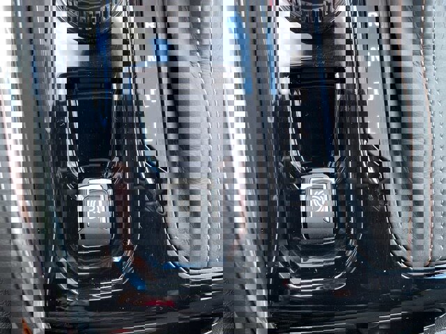 Used 2025 GMC Canyon AT4 w/ AT4 Premium Package image 22