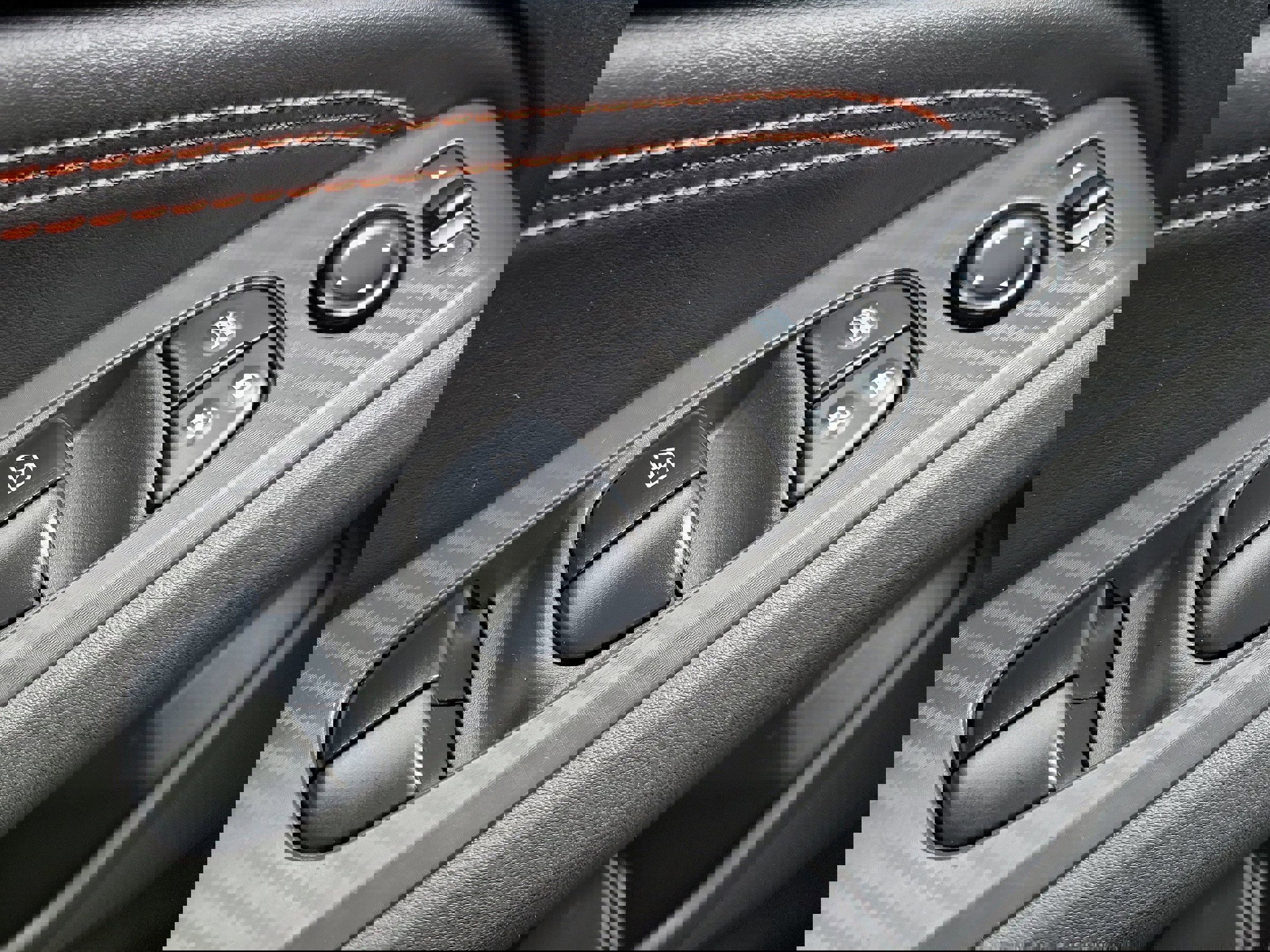 Used 2022 Nissan Altima 2.5 SR w/ Midnight Edition Package image 16