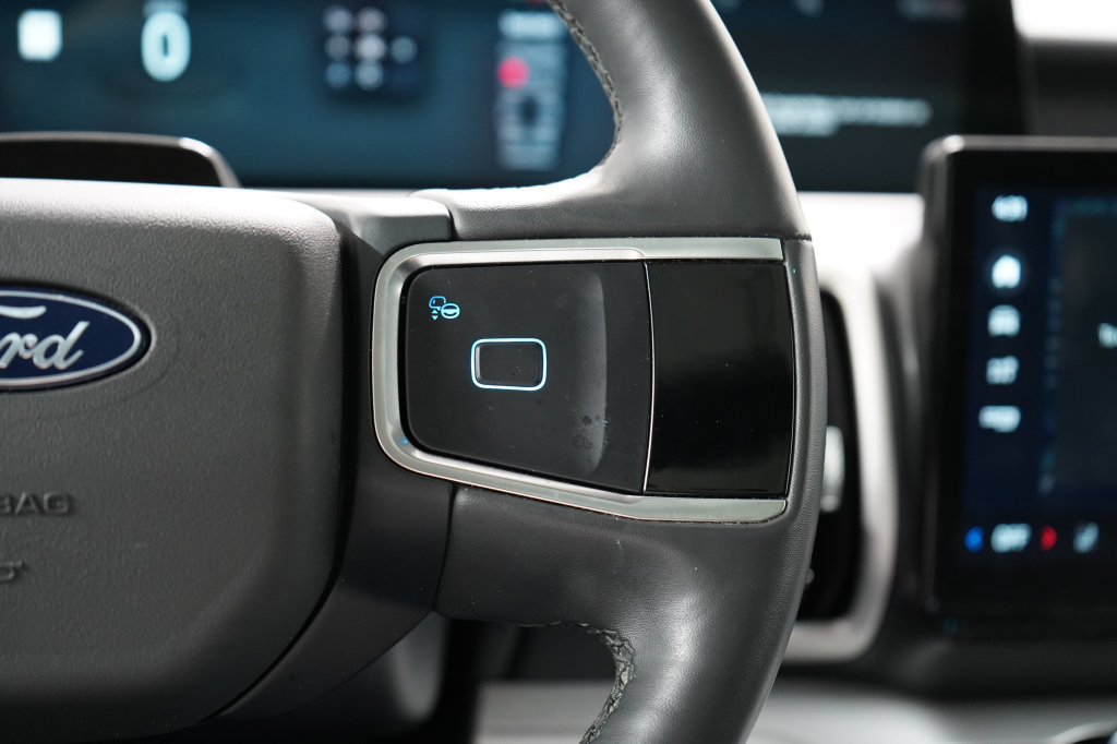 Certified 2025 Ford Expedition Max Active AWD/4WD image 17