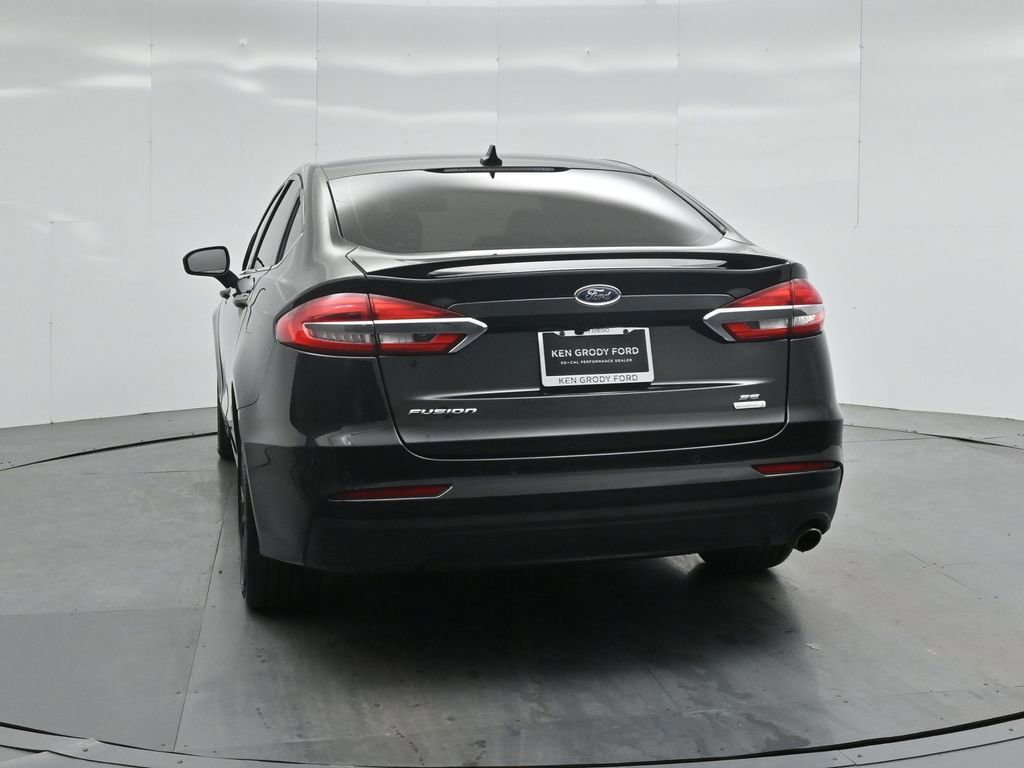 Certified 2020 Ford Fusion SE w/ Equipment Group 151A image 20