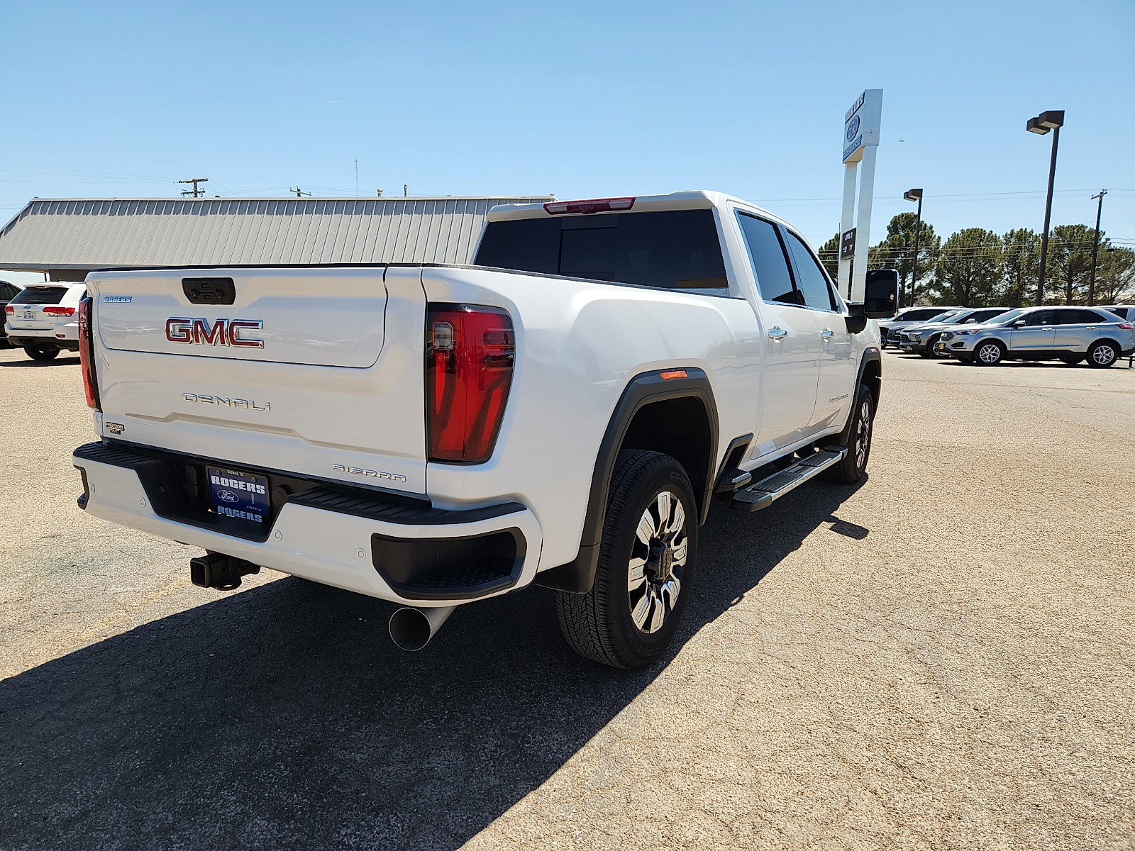 Used 2025 GMC Sierra 3500 Denali w/ Denali Reserve Package image 5