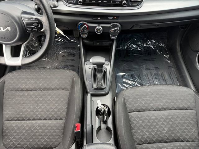 Used 2022 Kia Rio S image 5