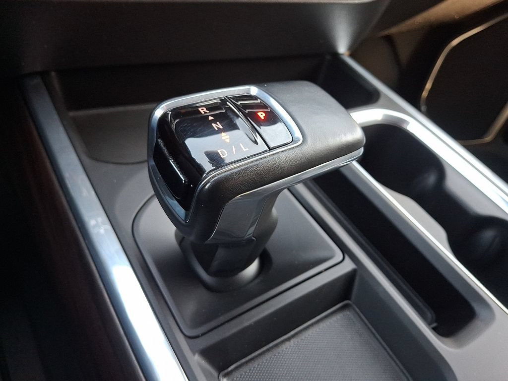 Used 2023 GMC Sierra 1500 SLT w/ SLT Premium Package AWD/4WD image 15