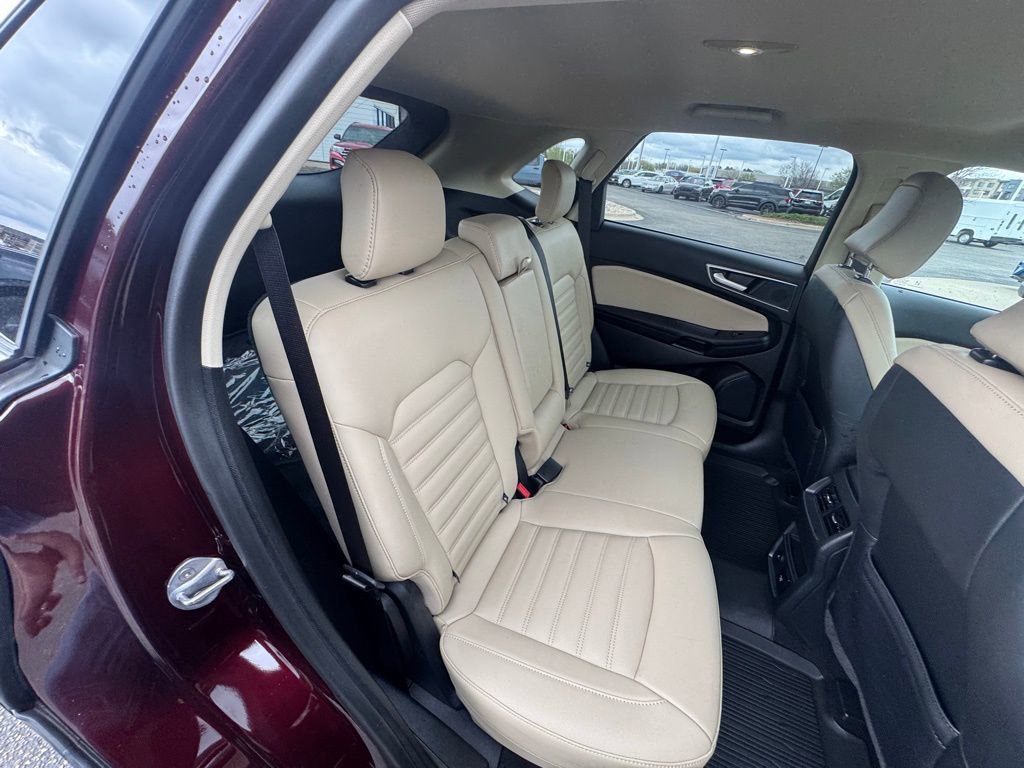 Certified 2024 Ford Edge SEL w/ Convenience Package AWD/4WD image 17
