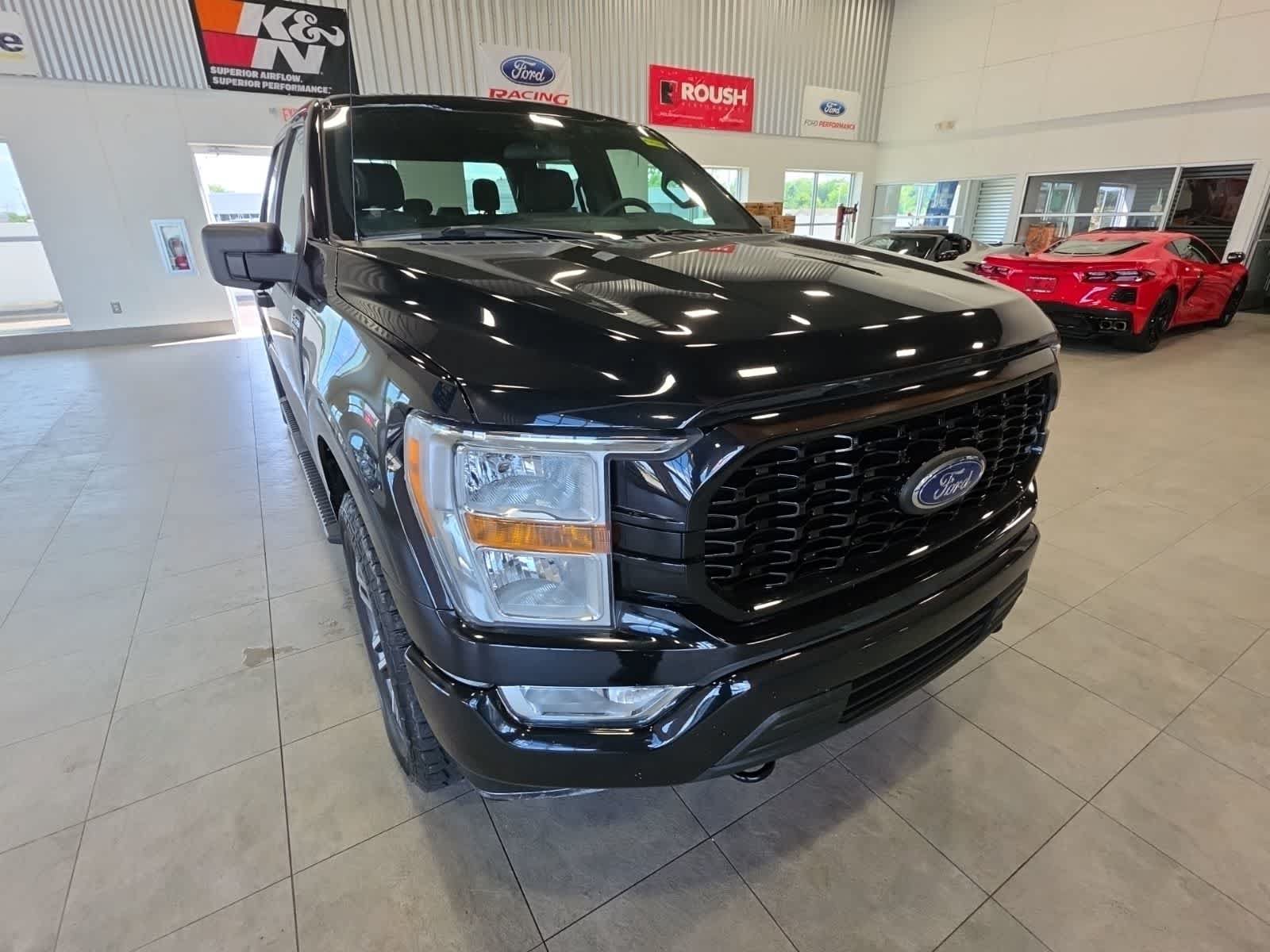 Certified 2021 Ford F150 XL w/ STX Appearance Package AWD/4WD image 6