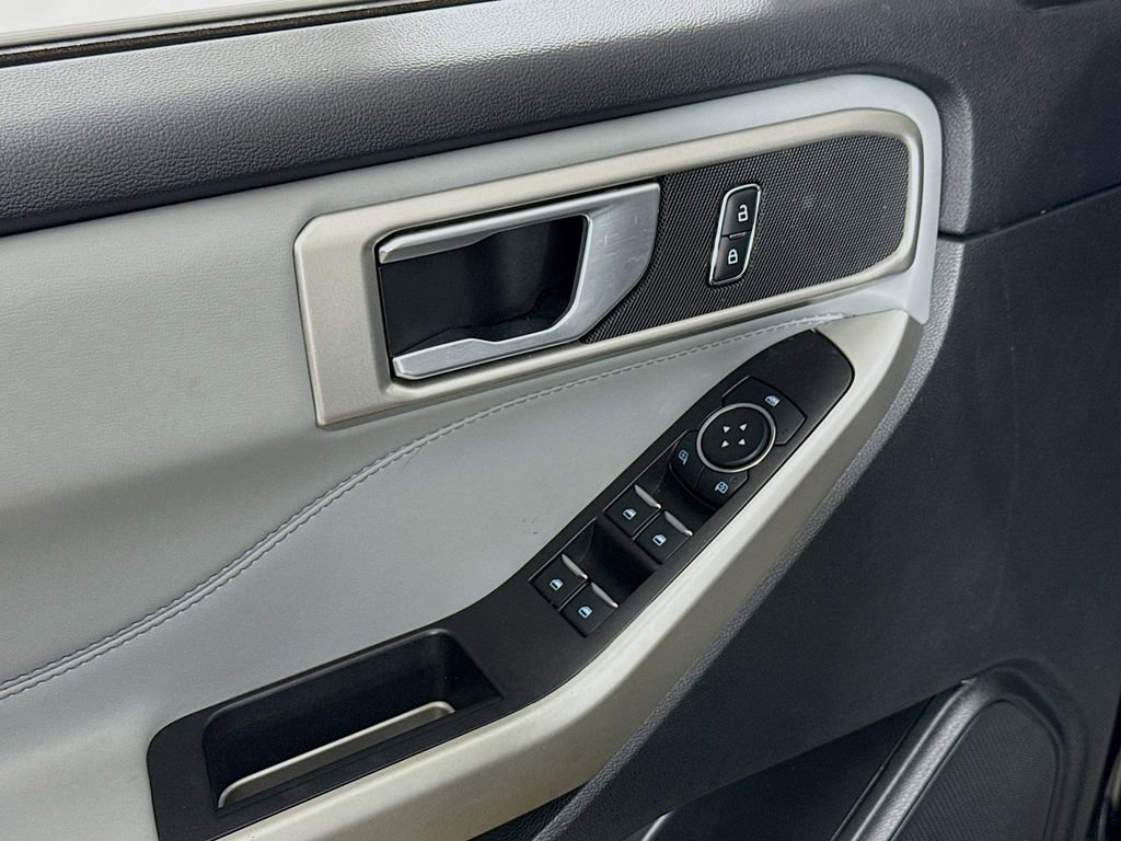 Certified 2023 Ford Explorer XLT w/ Equipment Group 202A image 21