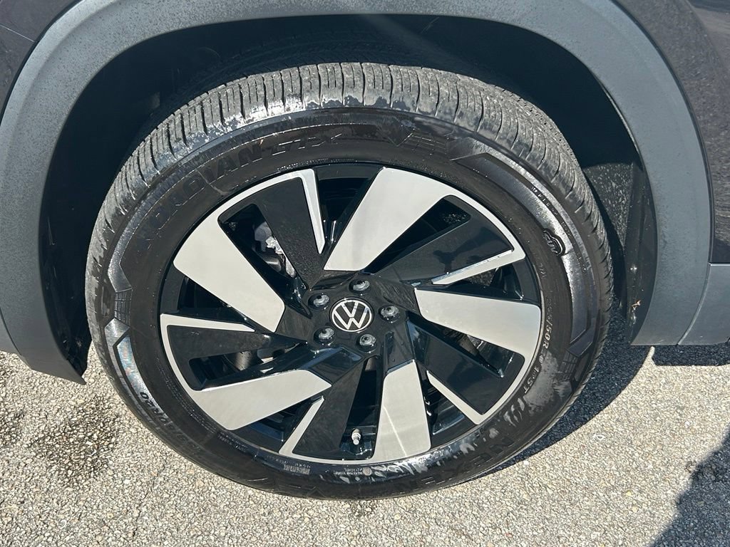 Used 2026 Volkswagen Atlas Cross Sport SE FWD image 16