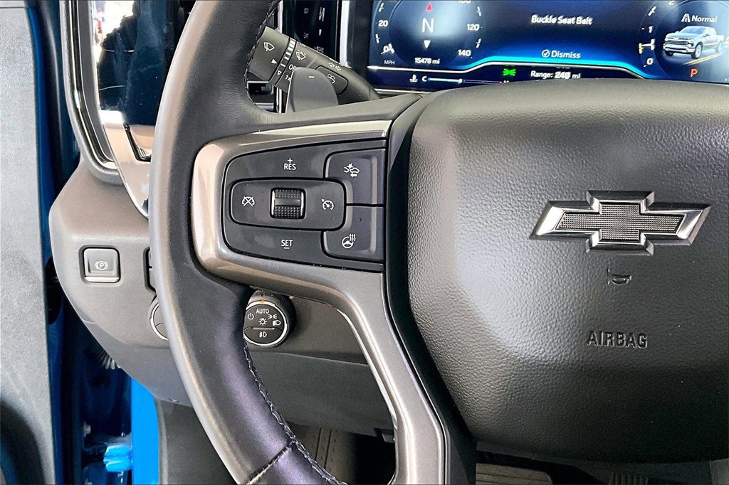 Used 2022 Chevrolet Silverado 1500 ZR2 w/ Technology Package image 16