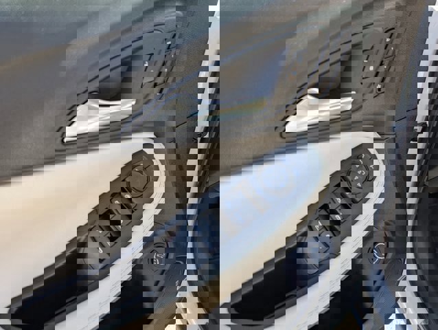 Used 2024 Buick Encore GX Avenir w/ Avenir Convenience Package image 7