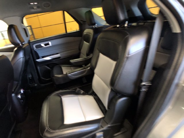 Certified 2022 Ford Explorer XLT w/ Equipment Group 202A AWD/4WD image 20