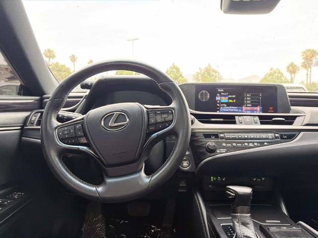 Used 2020 Lexus ES 350 w/ Premium Package FWD image 11