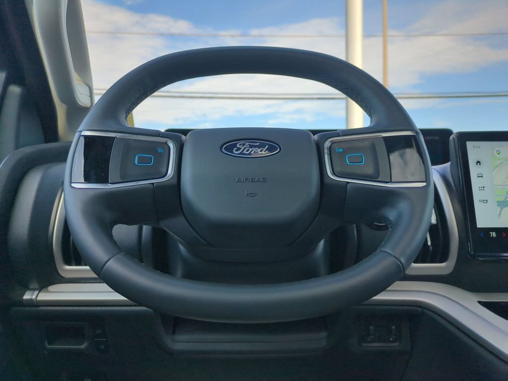Certified 2025 Ford Expedition Active RWD image 15