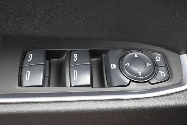 Used 2025 Chevrolet Silverado 1500 LT AWD/4WD image 15