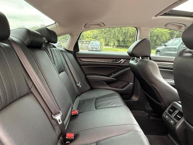Used 2019 Honda Accord Touring image 9