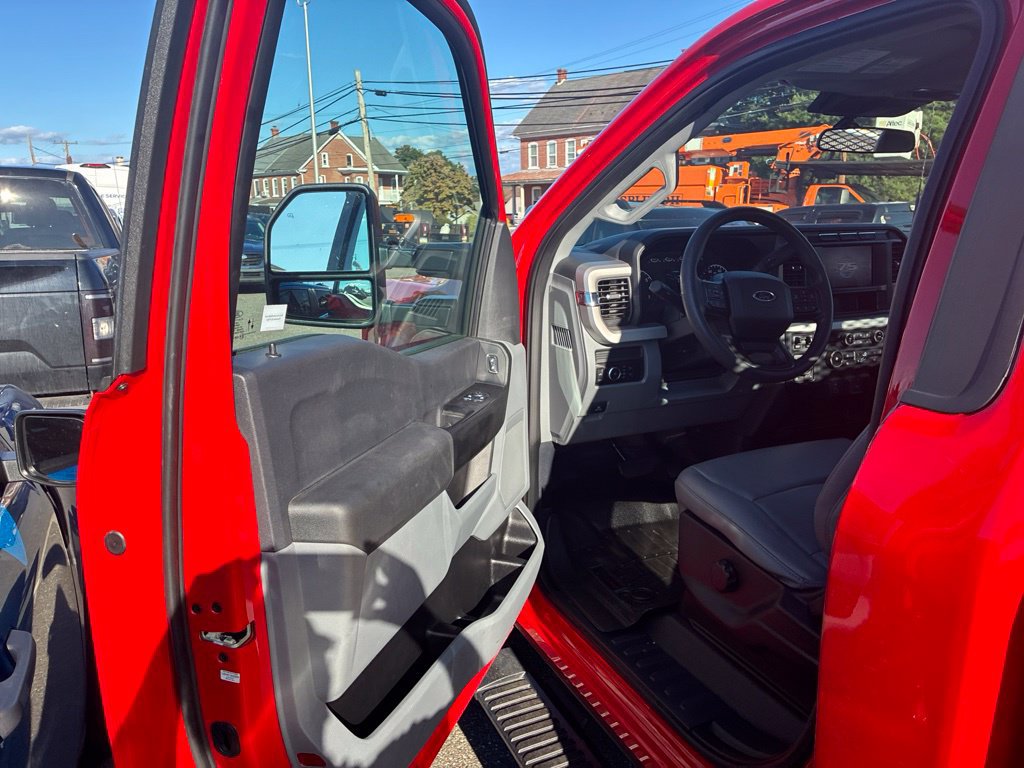 Certified 2023 Ford F250 XL w/ Snow Plow Prep Package AWD/4WD image 11