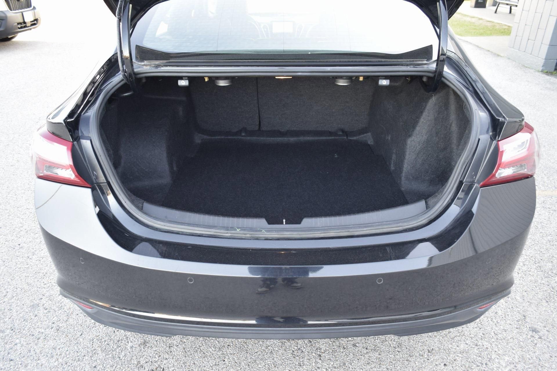 Used 2024 Chevrolet Malibu LT image 20