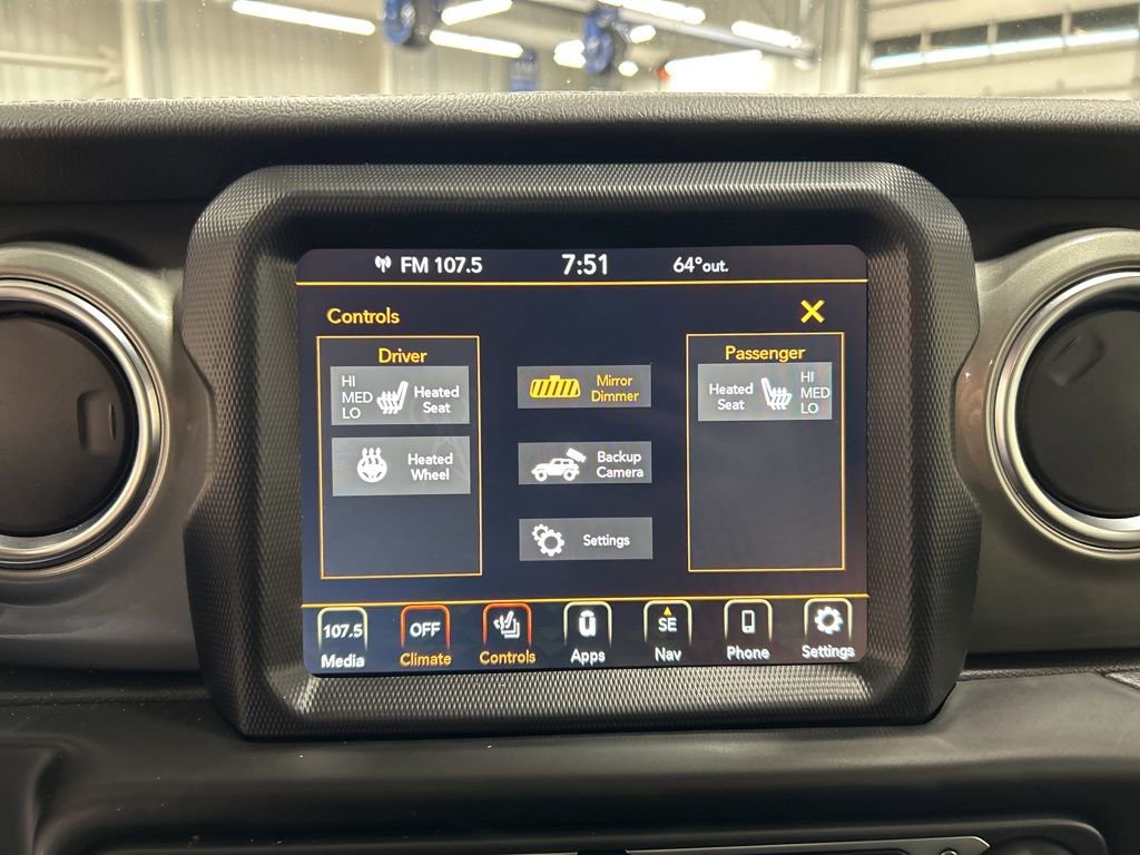 Used 2023 Jeep Wrangler Sahara w/ Cold Weather Group image 18