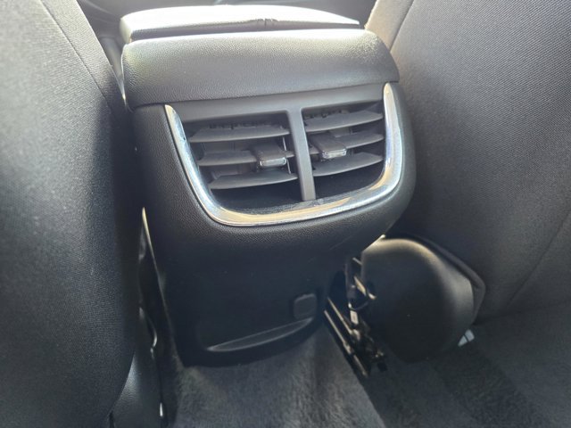Used 2025 Chevrolet Malibu LT FWD image 11