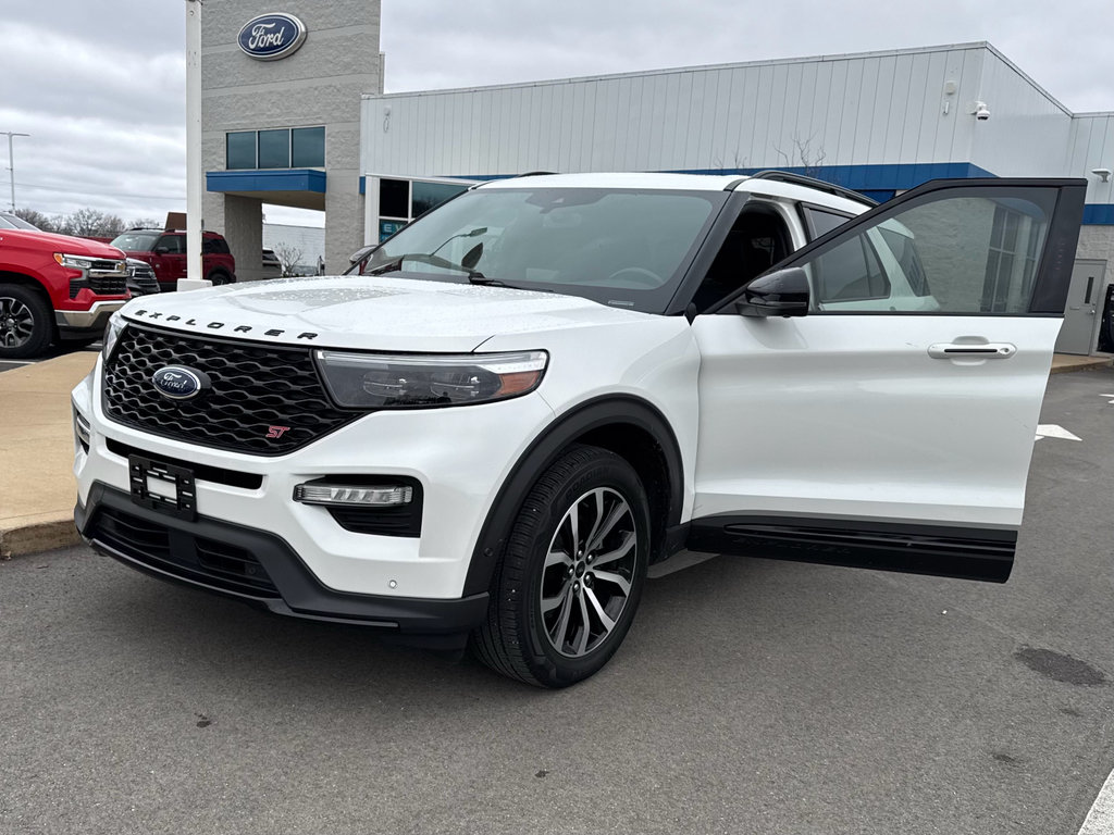 Certified 2021 Ford Explorer ST w/ Equipment Group 401A AWD/4WD image 31