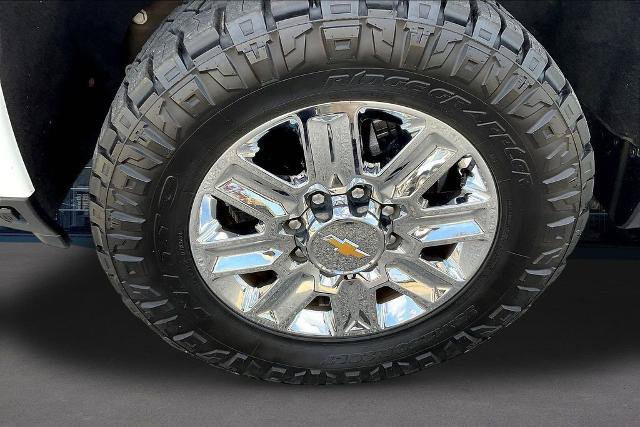 Used 2024 Chevrolet Silverado 2500 High Country w/ High Country Premium Package AWD/4WD image 35