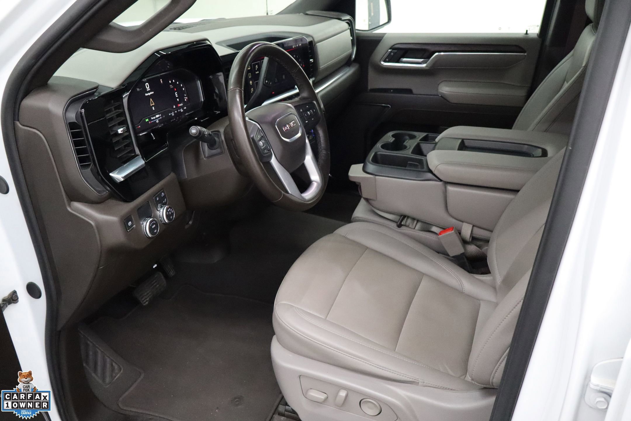 Used 2024 GMC Sierra 1500 SLT image 29