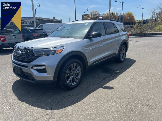 Certified 2022 Ford Explorer XLT w/ Equipment Group 202A image 1