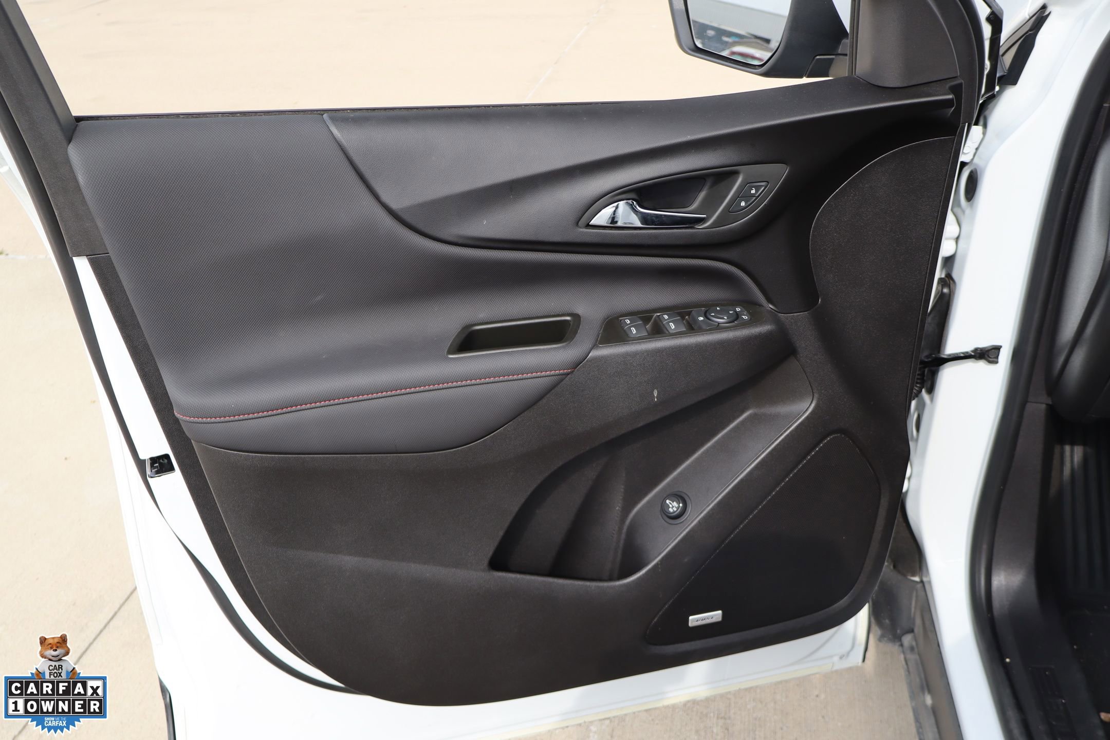 Used 2024 Chevrolet Equinox RS w/ RS Leather Package FWD image 12
