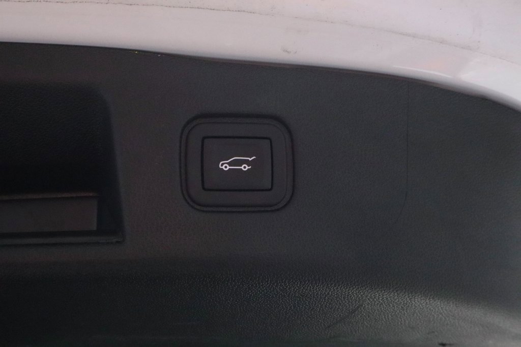 Used 2024 Chevrolet Blazer EV RS image 16