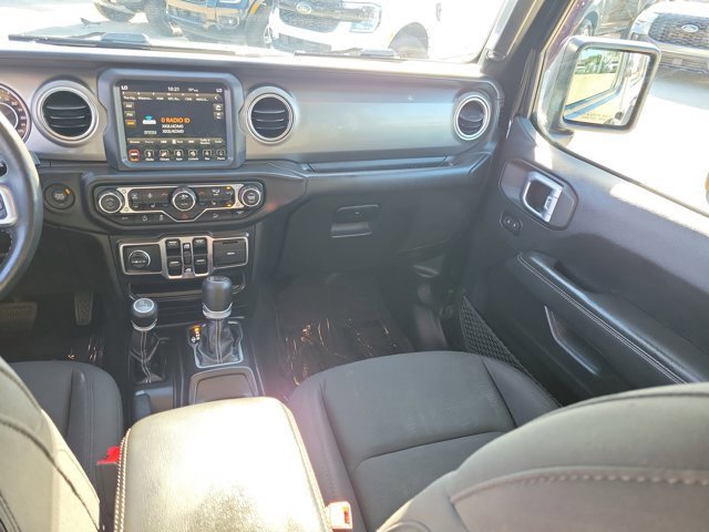 Used 2019 Jeep Wrangler Unlimited Sahara image 18