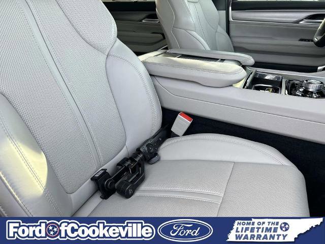 Used 2025 Jeep Wagoneer Series II w/ Convenience Group I image 24