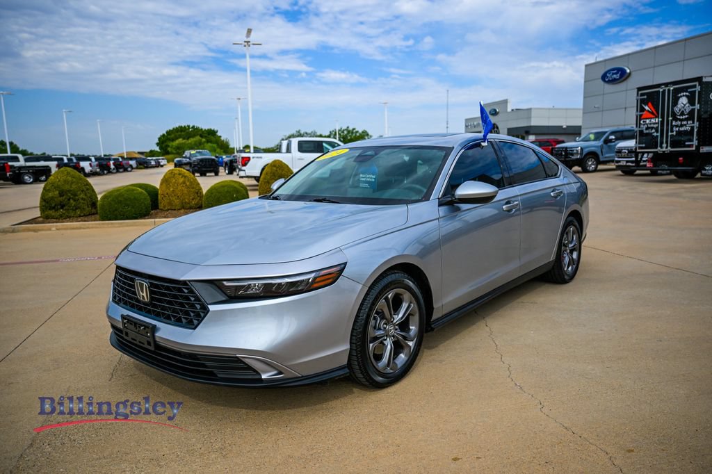 Used 2024 Honda Accord EX image 3
